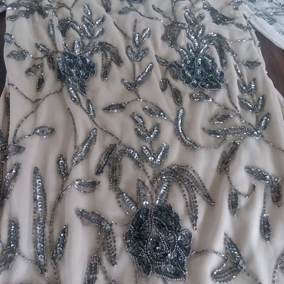 Champagne Sequin and Beaded Dress Size 8 - Picture 3 of 6